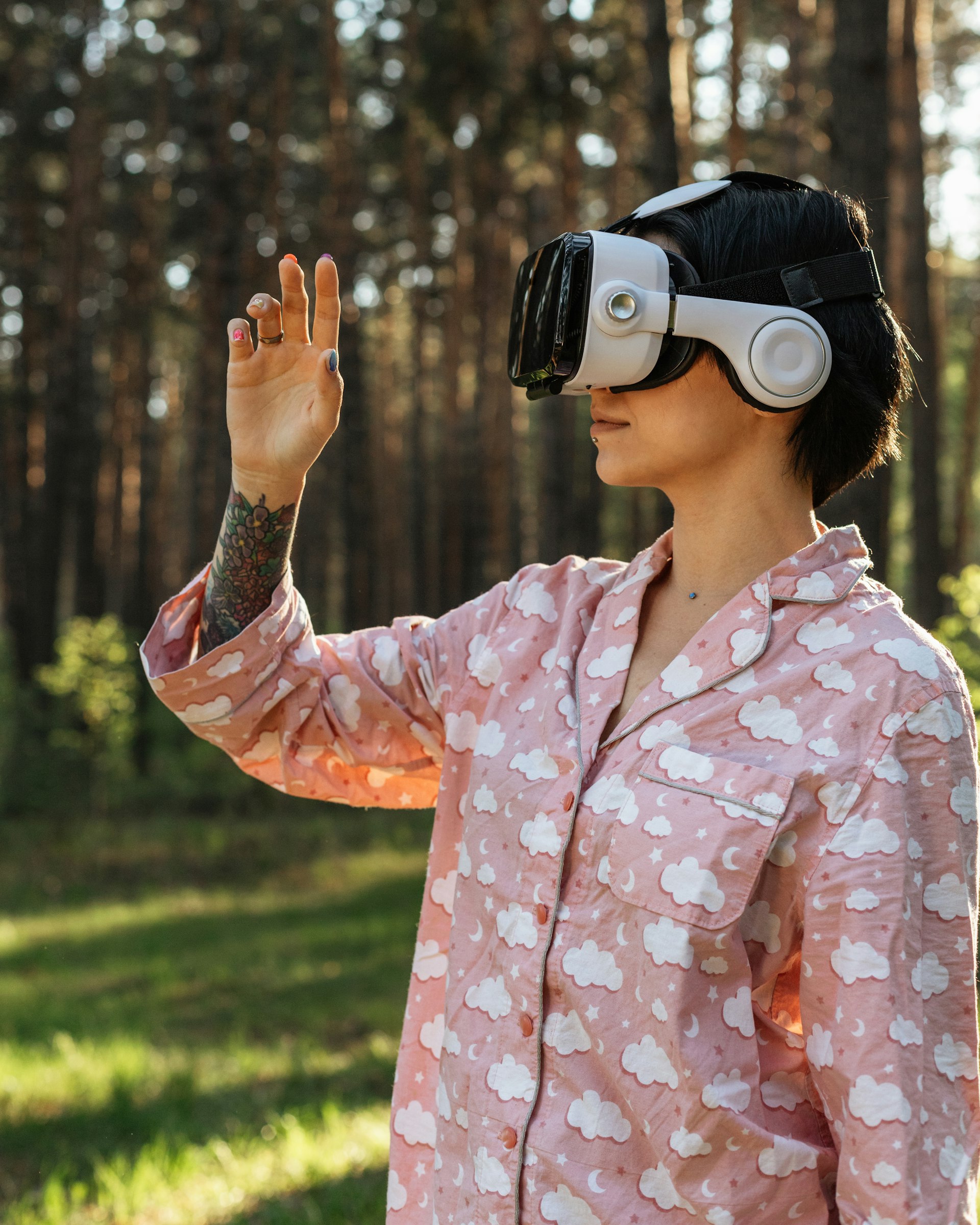 Transforming Engagement: How Virtual Reality Powers Immersive Marketing